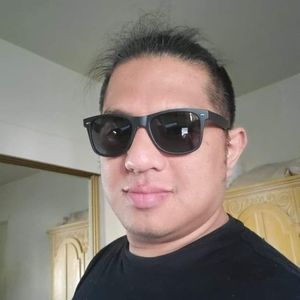 Meet your Posher, Antonio jr.